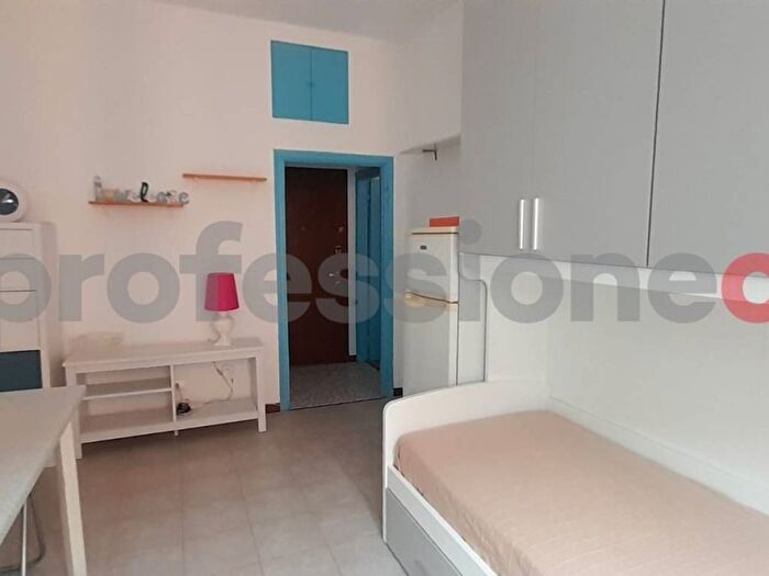 Appartamento monolocale in affitto in VIA SARZANA, Istria, Milano