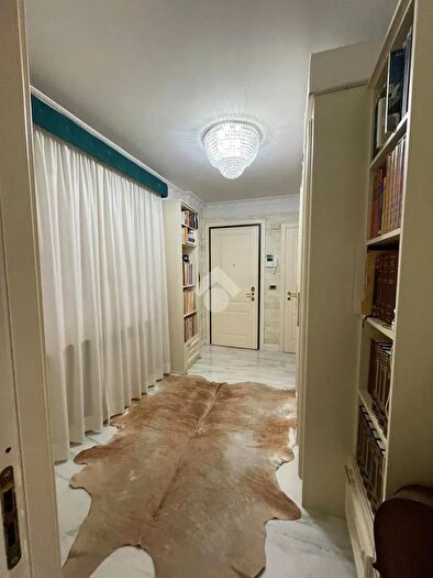 Appartamento con 5 locali in vendita in Viale Libia, Roma