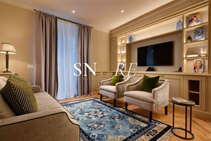 Appartamento quadrilocale in vendita in Via del Corso, Firenze