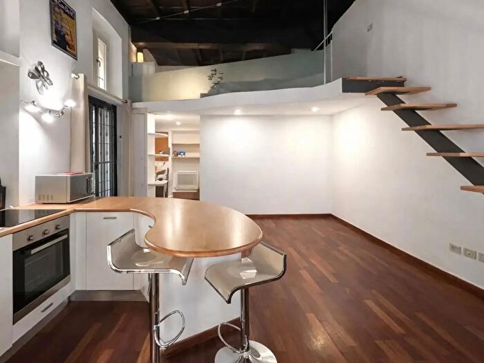 Appartamento bilocale in vendita in Corso di Porta Ticinese, Milano