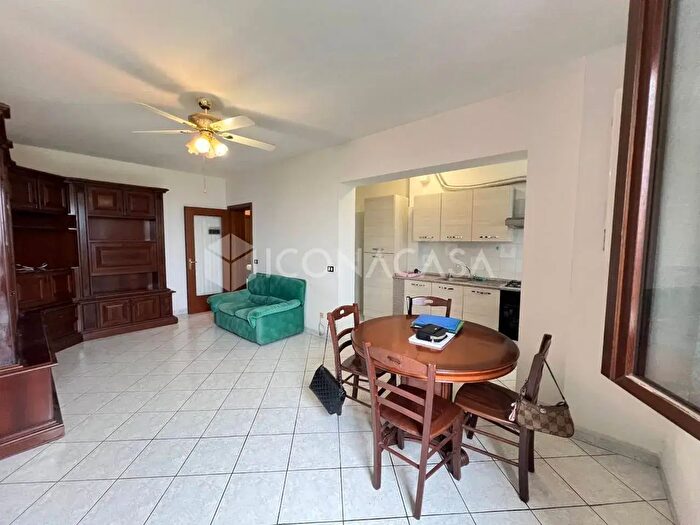 Appartamento quadrilocale in vendita in Via Savena Vecchia, Baricella