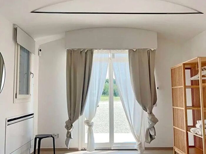 Appartamento trilocale in affitto in Strada Vignolese, Modena