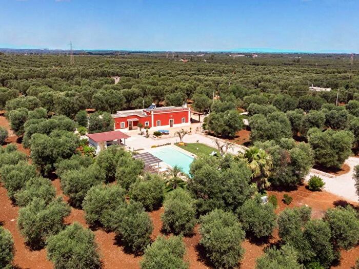 Casa con 6 locali in affitto in Contrada Grattiglie SNC, San Vito dei Normanni