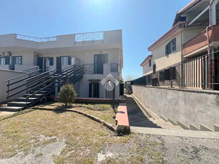 Appartamento trilocale in vendita in Via Carrafiello, Giugliano In Campania