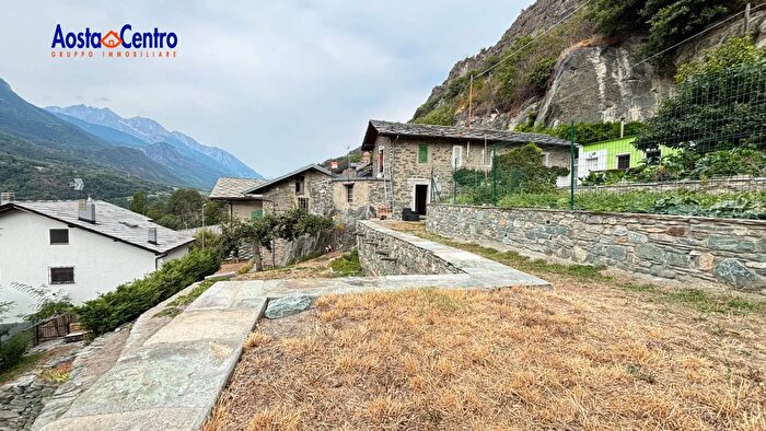 Appartamento trilocale in vendita in Frazione Chandianaz, Chambave