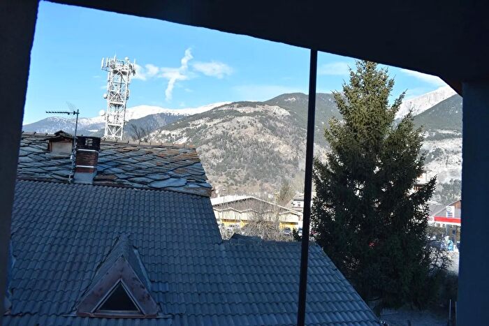 Appartamento bilocale in vendita in Via Roma, Oulx