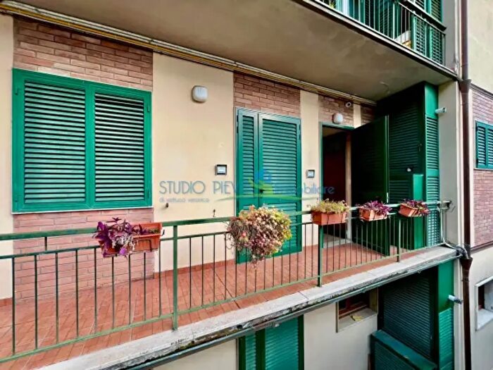 Appartamento con 6 locali in vendita in Via dei Pini, Pieve A Nievole