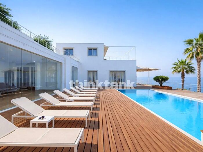 Casa con 10 locali in vendita in Contrada Sillemi, Letojanni