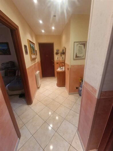 Appartamento quadrilocale in vendita in Via Inveges, Messina