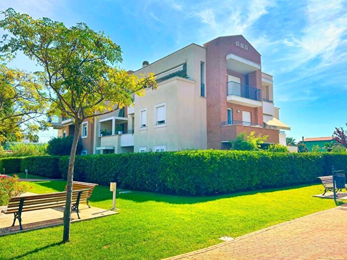 Appartamento trilocale in affitto in Via Amedeo Modigliani, Centro, Grottammare