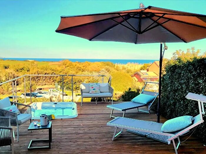 Appartamento trilocale in vendita in Località SantElmo, Castiadas