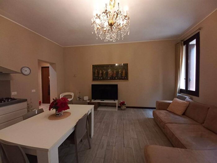 Appartamento trilocale in affitto in Piazza dei Signori, Centro Storico, Vicenza