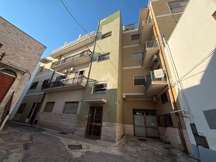 Appartamento trilocale in vendita in Via II Monte, Ceglie Messapica