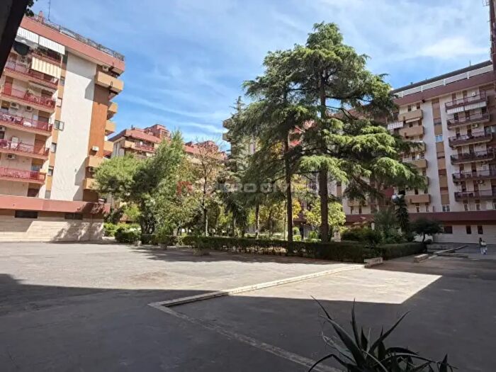 Appartamento trilocale in vendita in Via Napoli, Foggia