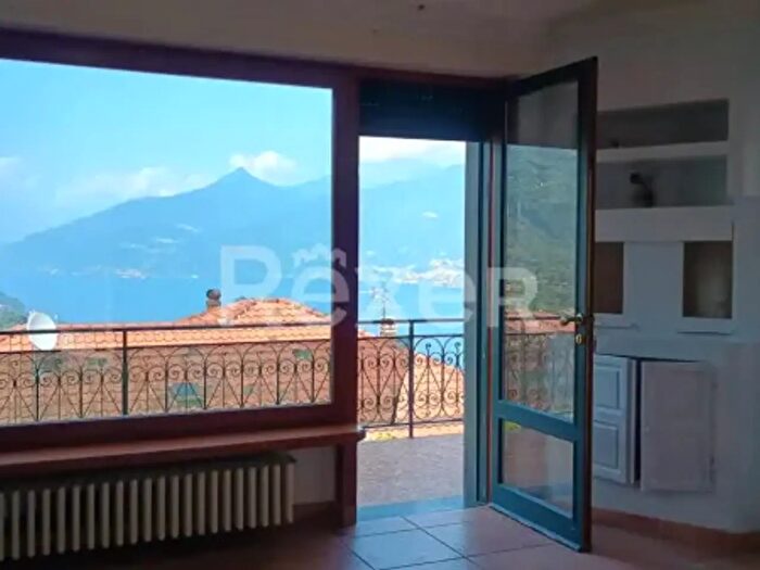 Casa con 6 locali in vendita in Via Padre Giambattista Pigato, Menaggio