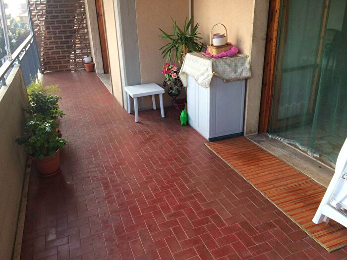 Appartamento trilocale in affitto in Piazza Aldo Moro, Centro, Campi Bisenzio