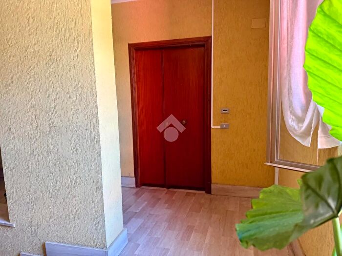 Appartamento quadrilocale in vendita in Via XXV Aprile, Vasanello