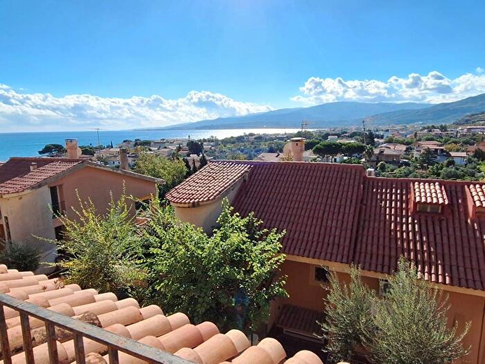 Appartamento trilocale in affitto in Via Marina di Pietragrande, Calalunga Pietragrande, Montauro