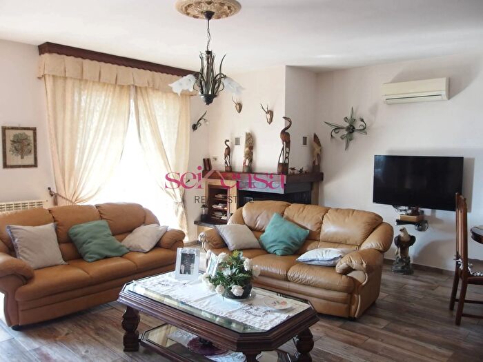 Casa con 10 locali in vendita in GrossetoRispescia, Grosseto