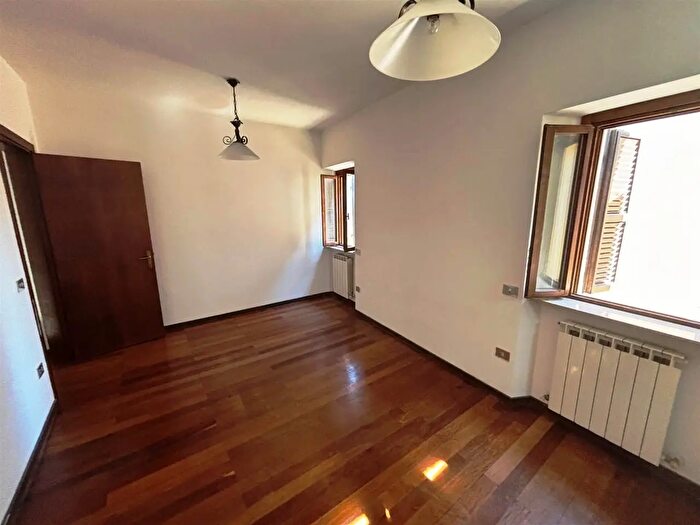 Casa trilocale in vendita in San Severino Marche
