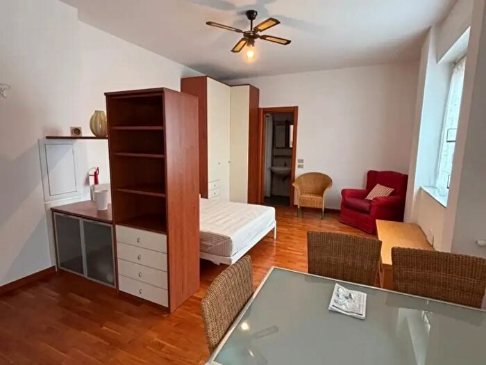 Appartamento bilocale in affitto in Via Stilicone, Milano
