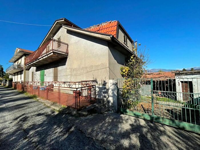 Casa con 10 locali in vendita in Via Cafenna Fontana Liri Frosinone, Fontana Liri