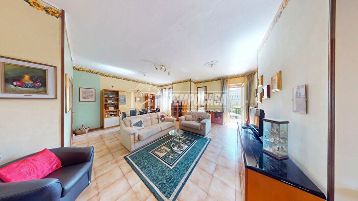 Appartamento quadrilocale in vendita in Via Monte Rosa B, Torino