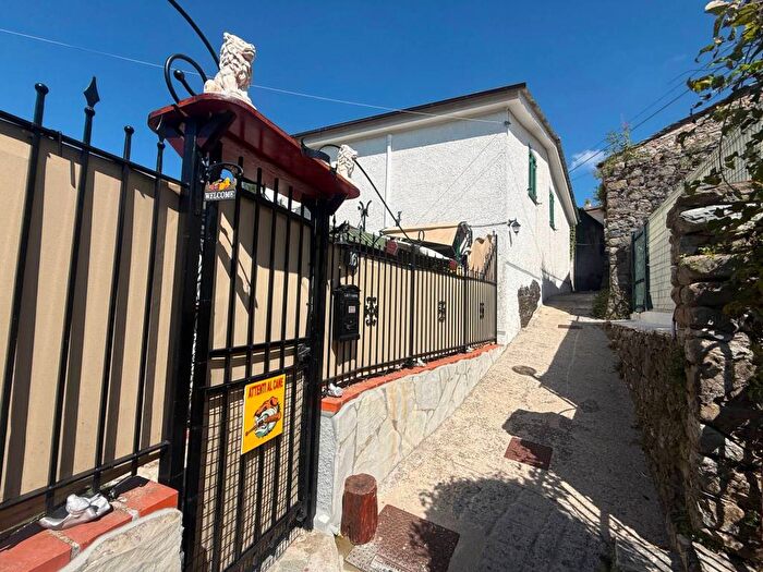 Casa quadrilocale in vendita in Corte, Ne