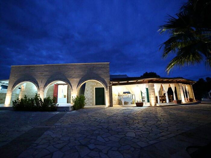 Casa con 5 locali in affitto in Strada Comunale Salve Pescoluse, Salve