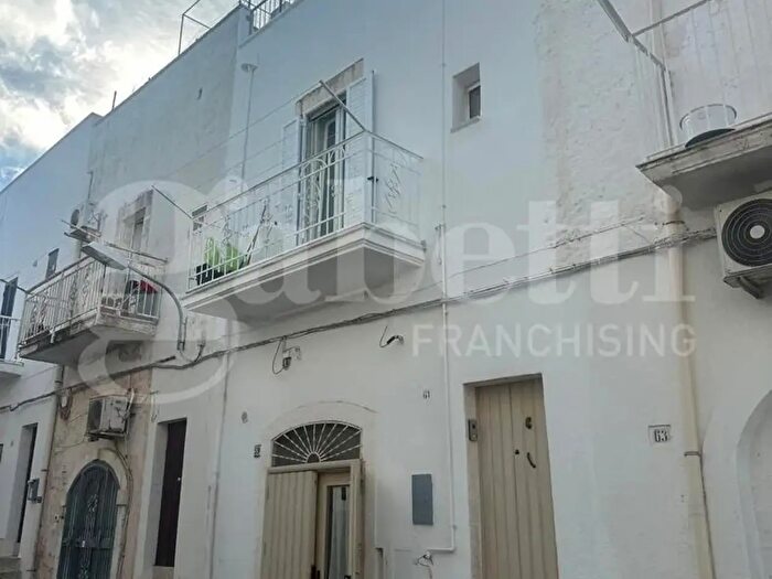 Casa bilocale in vendita in Via Giacomo Leopardi, Ostuni