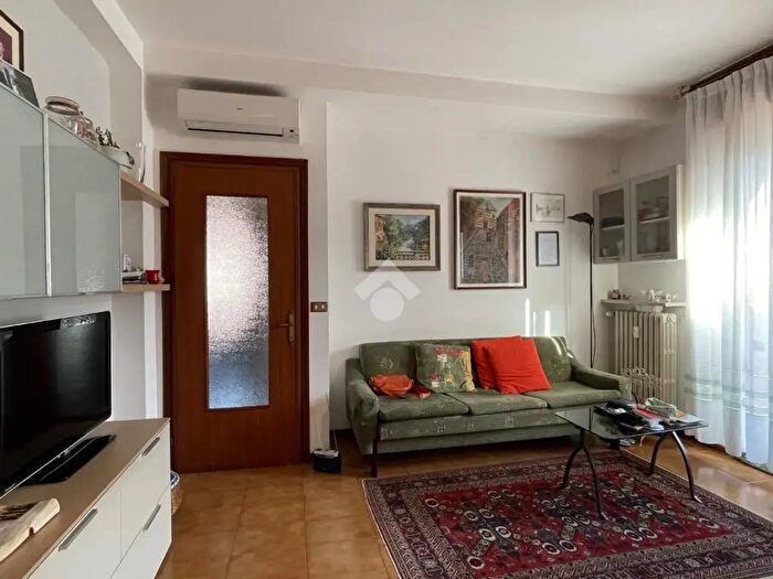 Appartamento trilocale in vendita in Via Giorgio Vasari, Verona