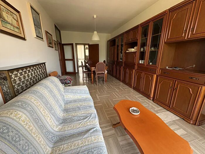Appartamento con 5 locali in vendita in Via Franzela, Padova