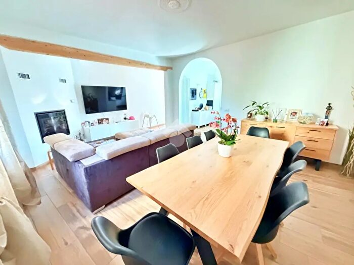 Appartamento trilocale in vendita in Via Risorgimento, Mandello Del Lario