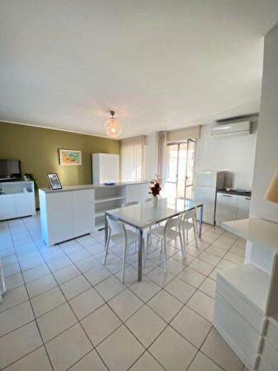 Appartamento bilocale in affitto in Viale Nino Bixio, Riccione