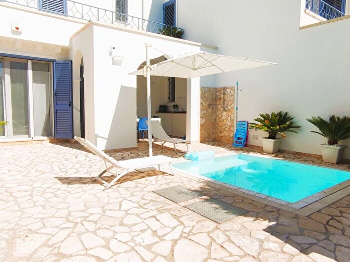 Casa quadrilocale in vendita in Porto Cesareo
