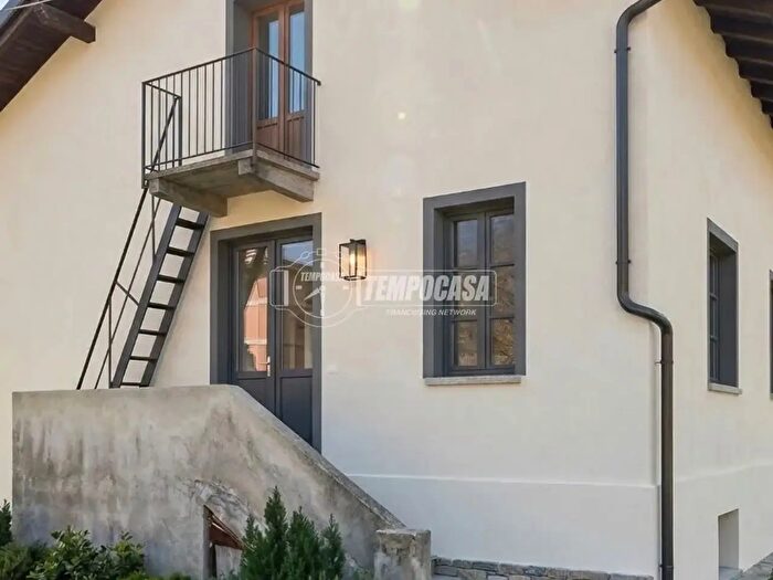 Casa con 6 locali in vendita in Corso Ivrea, Aosta