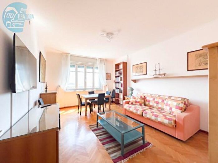 Appartamento trilocale in affitto in Salita di Gretta, Trieste