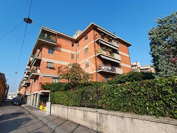 Appartamento quadrilocale in vendita in Via Molinara, Verona