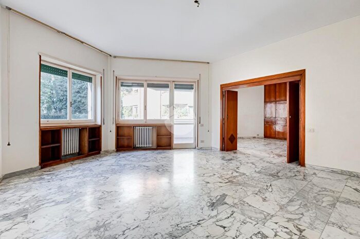 Appartamento quadrilocale in vendita in Via di Grottarossa, Roma