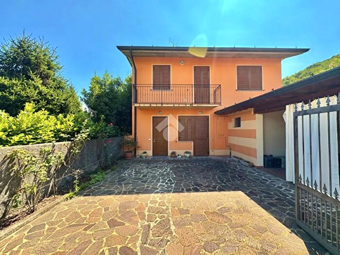Casa trilocale in vendita in Via Nazario Sauro, Corte Franca