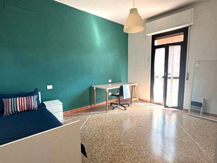 Appartamento trilocale in affitto in Via Luigi Galvani, Ospedale Civile, Brescia