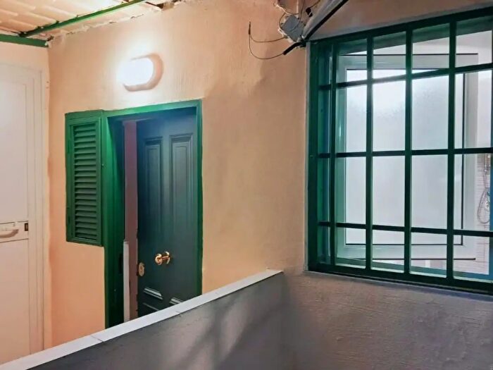 Appartamento monolocale in vendita in Via Salvator Rosa, Napoli