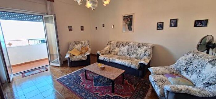 Appartamento trilocale in vendita in Via Marina, Santo Stefano Di Camastra