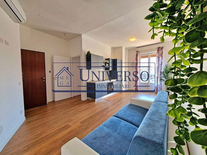 Appartamento monolocale in vendita in Piazza Duomo Voghera, Voghera