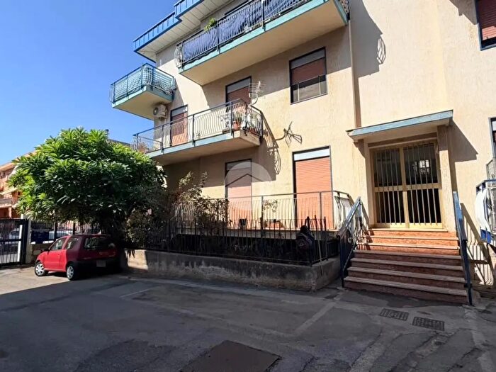 Appartamento quadrilocale in vendita in Via Felix Mendelssohn, Palermo
