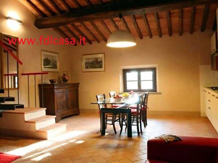 Appartamento trilocale in affitto in Via della Costa, Centro, Santa Maria a Monte