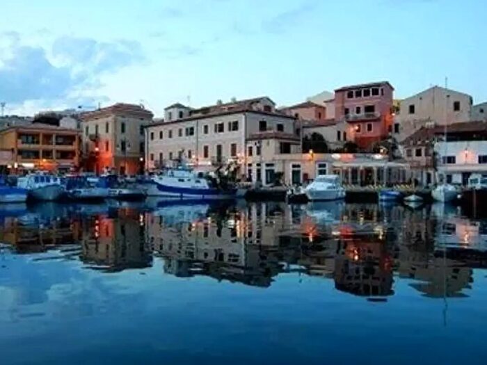 Appartamento bilocale in vendita in Via Chiusedda, La Maddalena