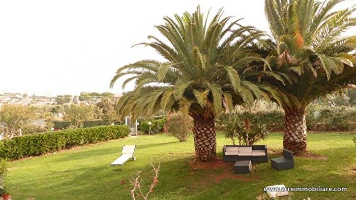 Casa con 7 locali in vendita in Follonica