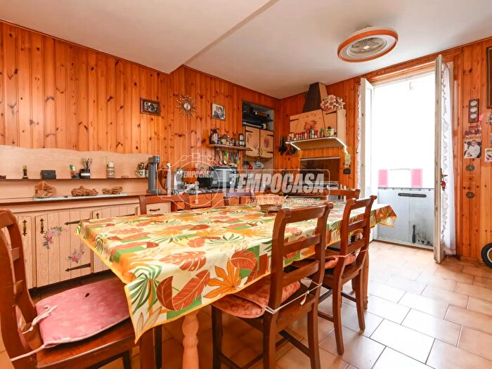 Casa trilocale in vendita in Via Gerardi Lonato B, Lonato del Garda