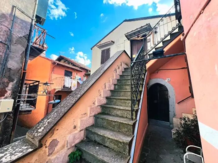 Appartamento bilocale in vendita in Vicolo Saraceni, Poli